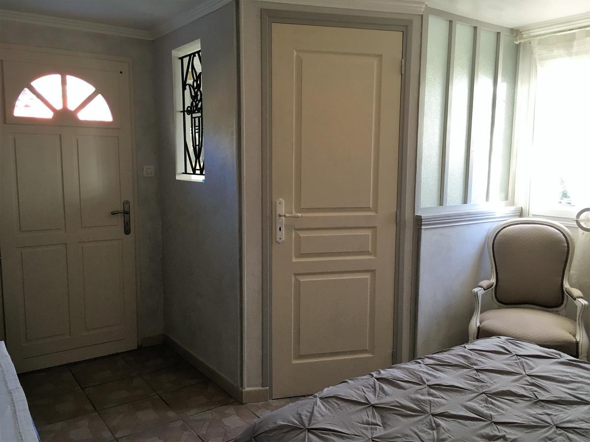 Lou Pero Mousco Hotel Saint-Paul-en-Forêt Eksteriør billede